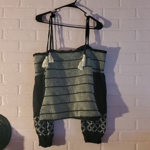 Puffy arms, tie shoulder straps